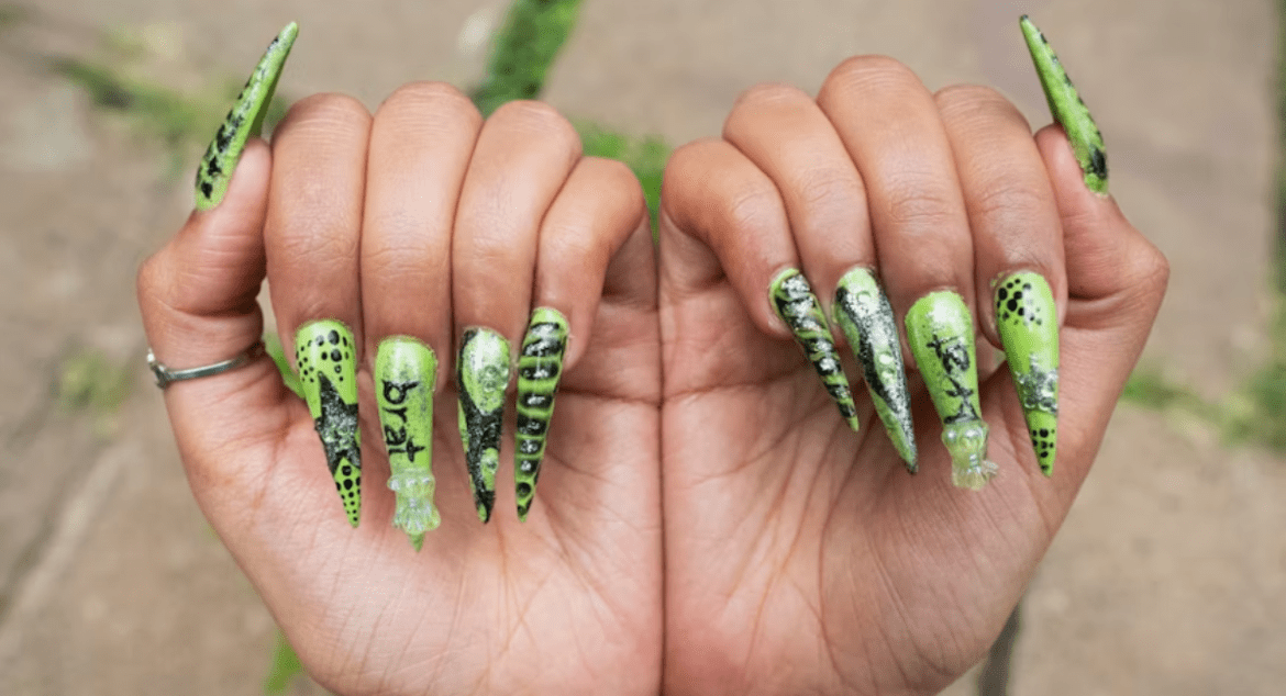 Trendy simple nail designs for summer 2026